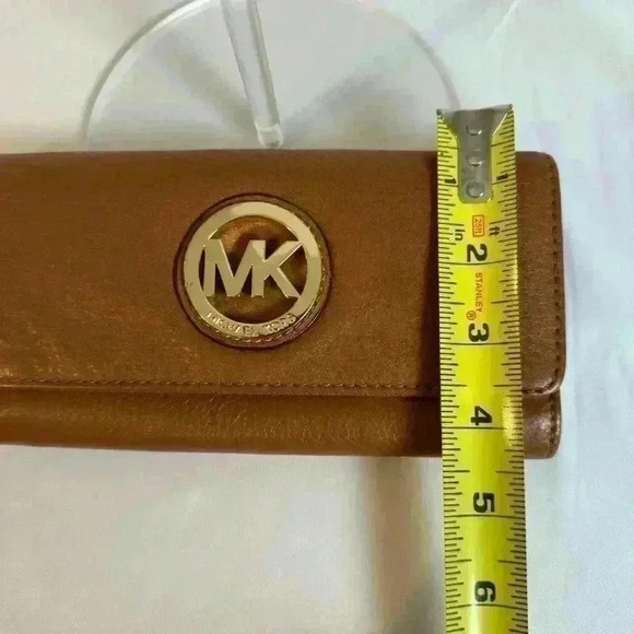 Michael Kors Fulton Flap Leather Wallet Brown - Picture 9 of 9